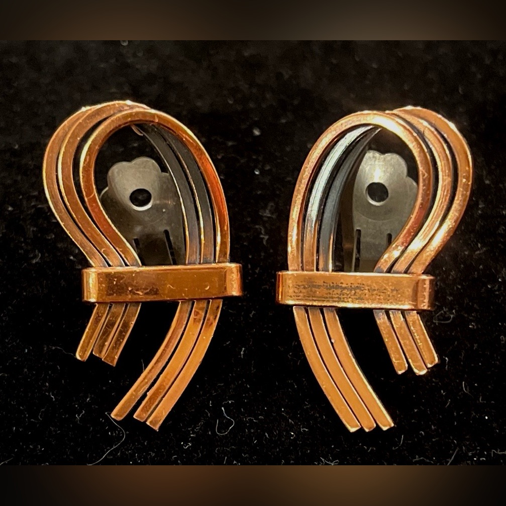 Vintage Attrubuted To Renoir Loop Copper Clip On Earrings Minor Wear Typ F/Age